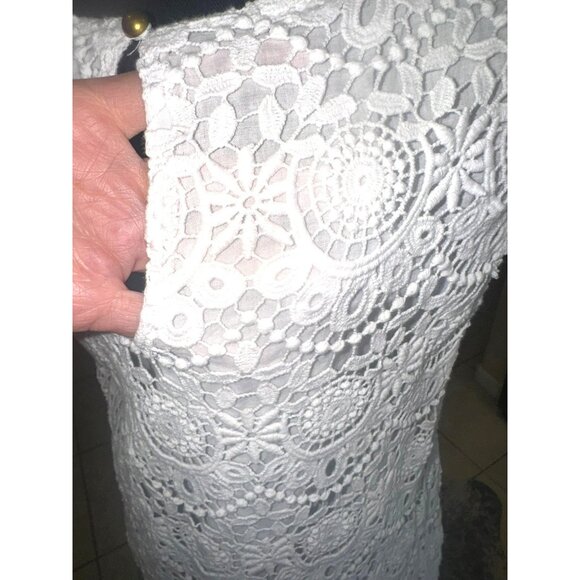 Lilly Pulitzer White Crochet Lace Sleeveless Top  L 100% Cotton Keyhole Back - Picture 7 of 10